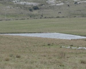 BAJO DE PRECIO...Campo sobre R.12 y a menos de 1 hora de Punta. Suelos 2.12, buenas vistas y gran potencial turístico !