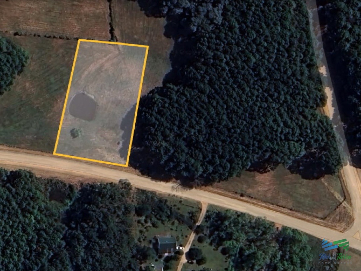 Terreno ID.4365 - Venta de terreno de 4.000 m2 en las Silvias Punta del Este, Laguna del diario
