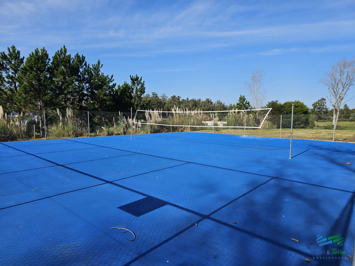 Terreno ID.3304 - Vendo Terreno 1.500 m2 en Barrio Privado Verde Mora, Punta Ballena, Punta del Este.