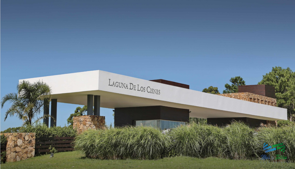 Terreno ID.4244 - Vendo terreno en barrio privado Laguna de los Cisnes, Punta del Este