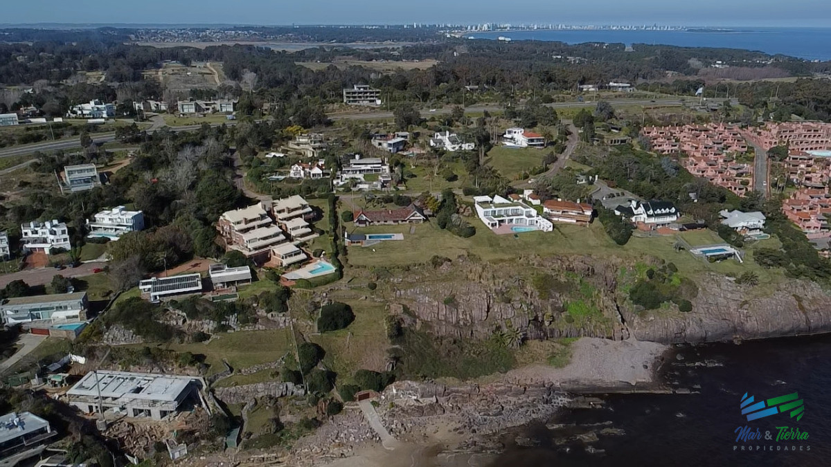 Terreno ID.5424 - Venta de terreno Panorámico en el Lomo de Punta Ballena – Punta del Este - Maldonado, Uruguay