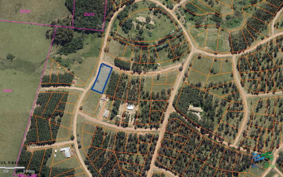 Terreno ID.5450 - Venta de terreno de 1.000 m2 en Chacras del Pinar 