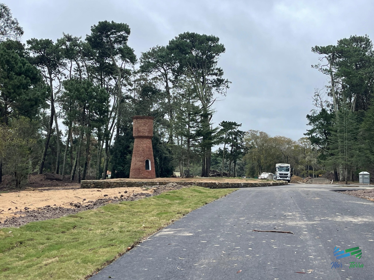 Terreno ID.4728 - Venta de terreno en Barrio La Cañada Punta del Este Maldonado 