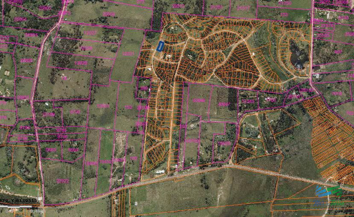 Terreno ID.5450 - Venta de terreno de 1.000 m2 en Chacras del Pinar 