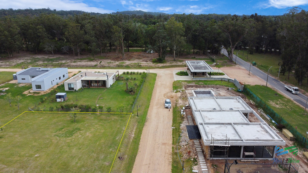 Terreno ID.4683 - Oportunidad terrenos en Barrio Privado La Jacinta playa Mansa Punta del Este Maldonado 