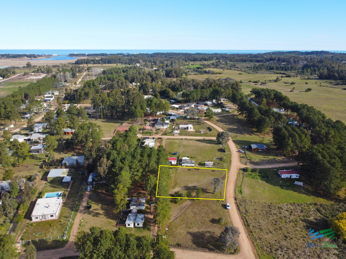 Terreno ID.5450 - Venta de terreno de 1.000 m2 en Chacras del Pinar 