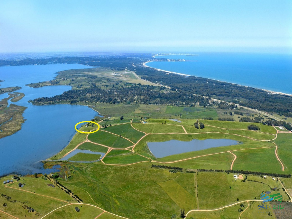 Terreno ID.4258 - Venta de terreno en Laguna de los Cisnes superficie de 6.700 m2 con costa de laguna