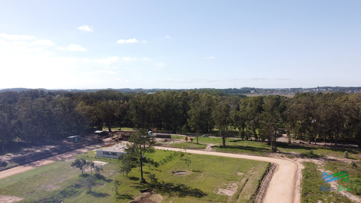 Terreno ID.5425 - Oportunidad terrenos en Barrio Privado La Jacinta playa Mansa Punta del Este Maldonado 