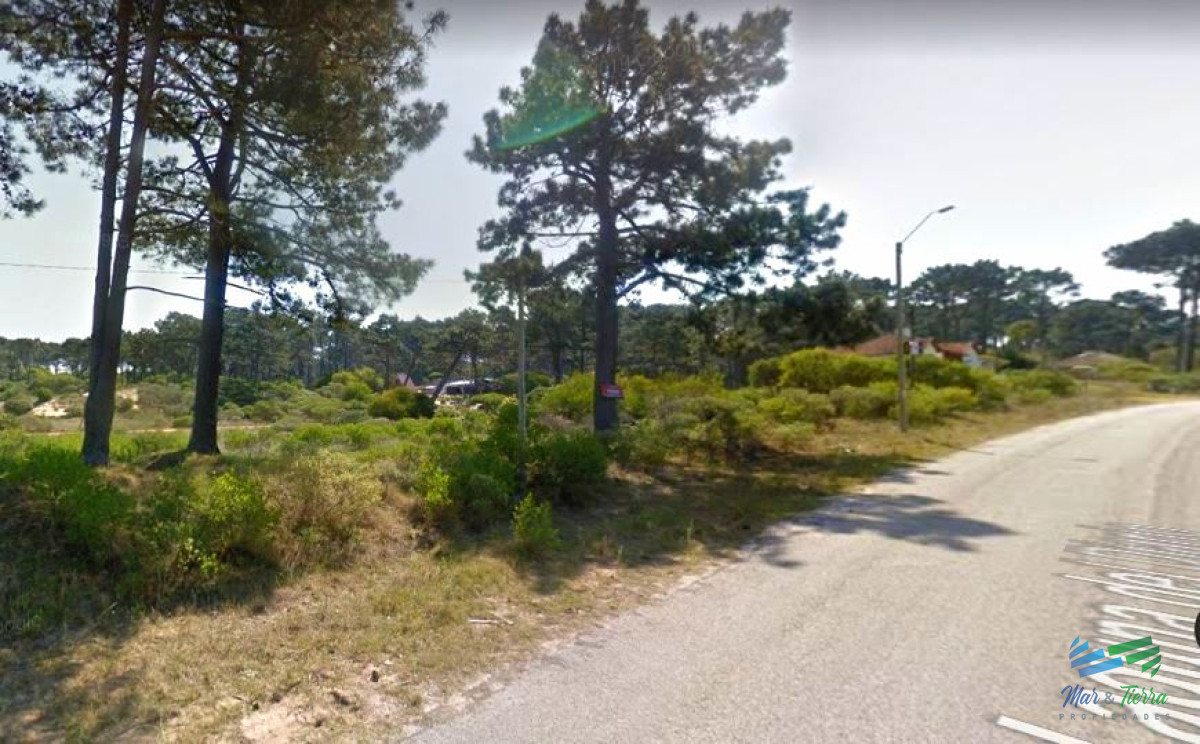 Terreno ID.4245 - Venta de terreno esquinero en Club del Lago Punta Ballena