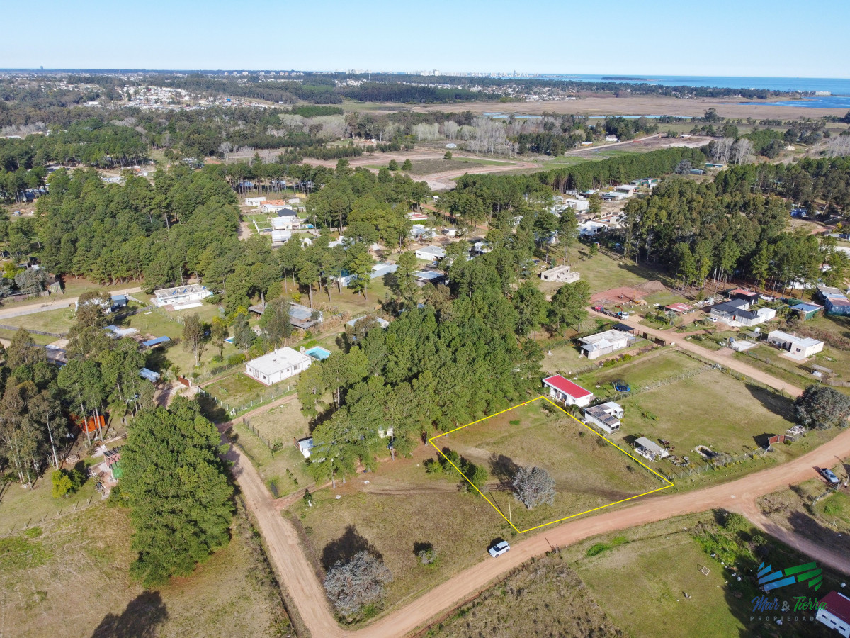 Terreno ID.5450 - Venta de terreno de 1.000 m2 en Chacras del Pinar 