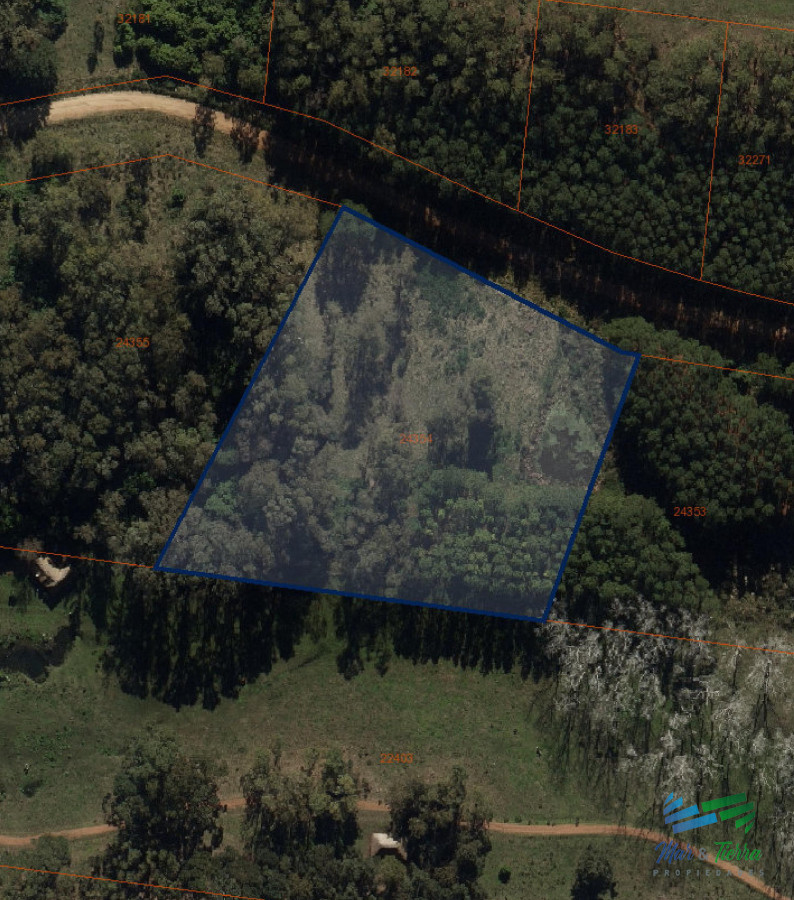 Terreno ID.4949 - Vendo terreno de 1 hectárea tipo chacra en Laguna del Diario, Punta del Este
