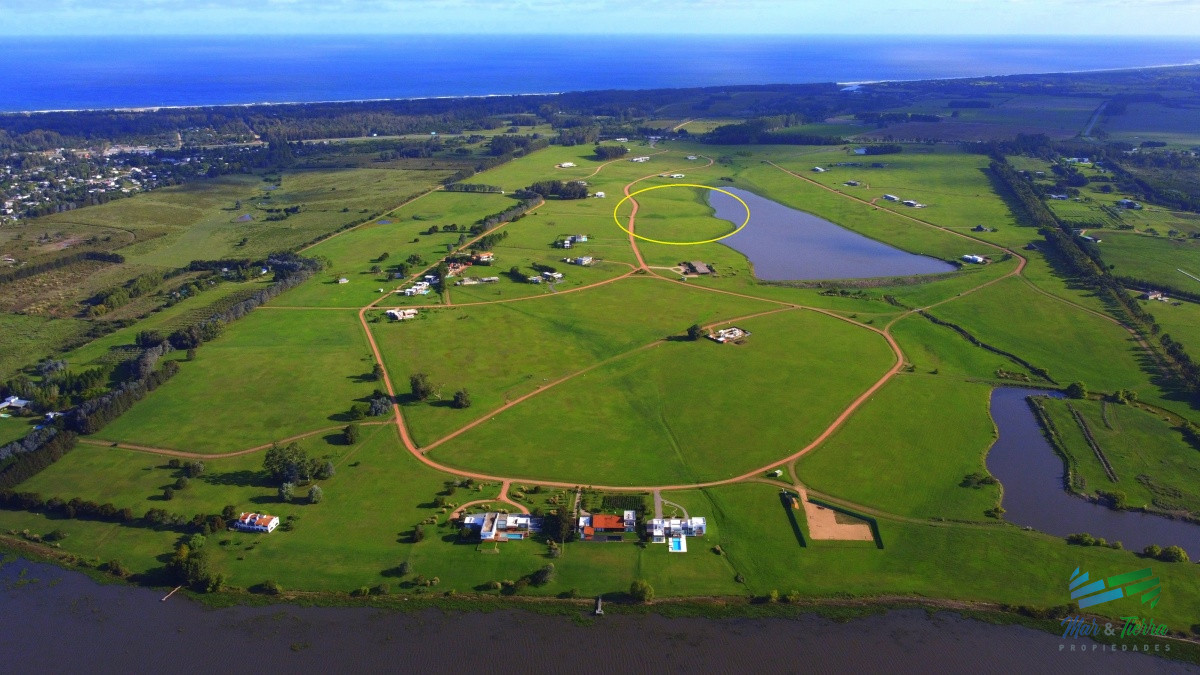 Terreno ID.4259 - venta de terreno con costa de laguna en laguna de los cisnes 