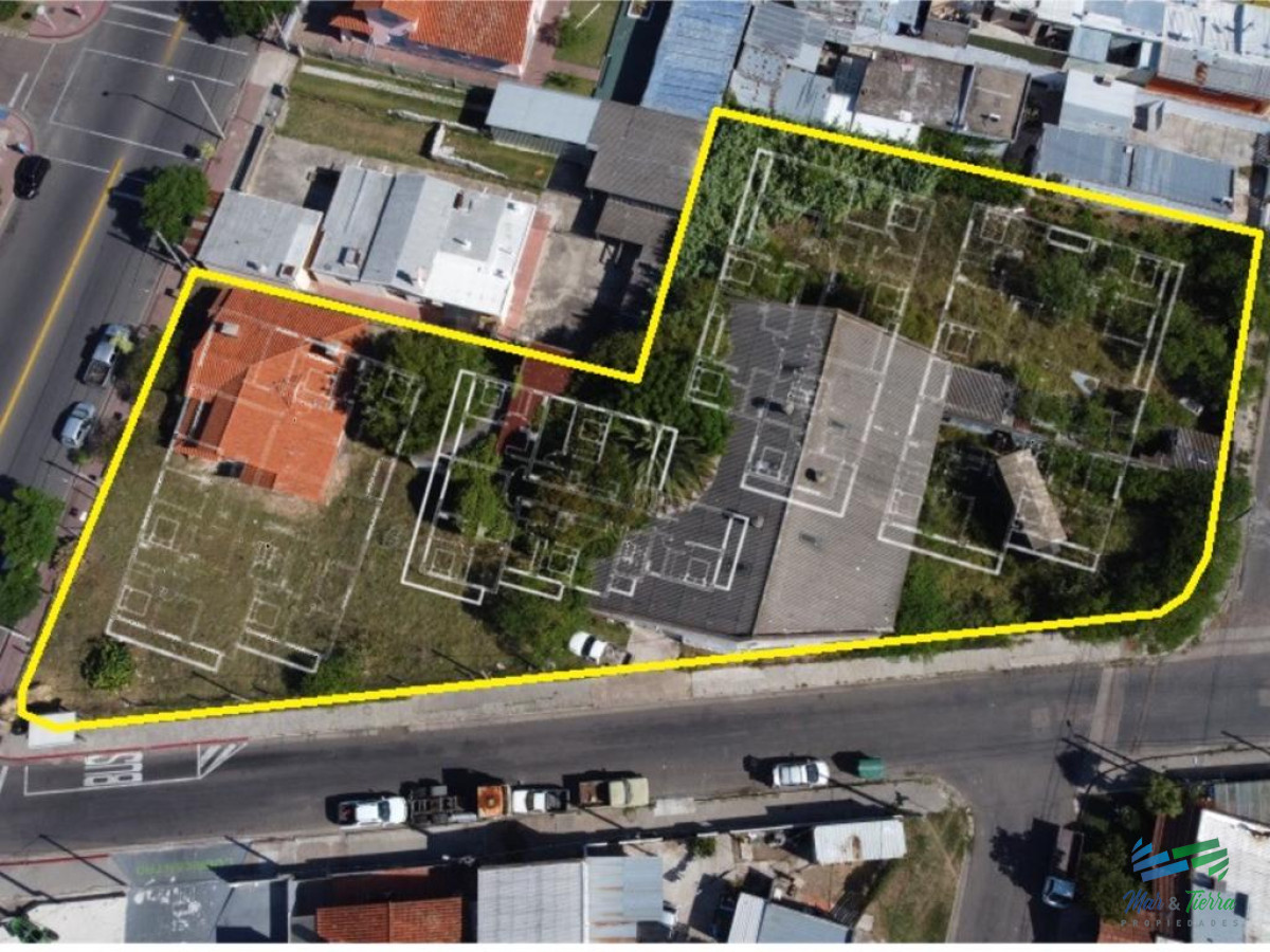 Terreno ID.3788 - Vendo gran terreno sobre avenida proximo al centro de Maldonado
