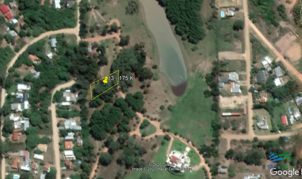 Terreno ID.4017 - Venta de terreno de 995 m2 en playa Mansa pada 2 punra del este