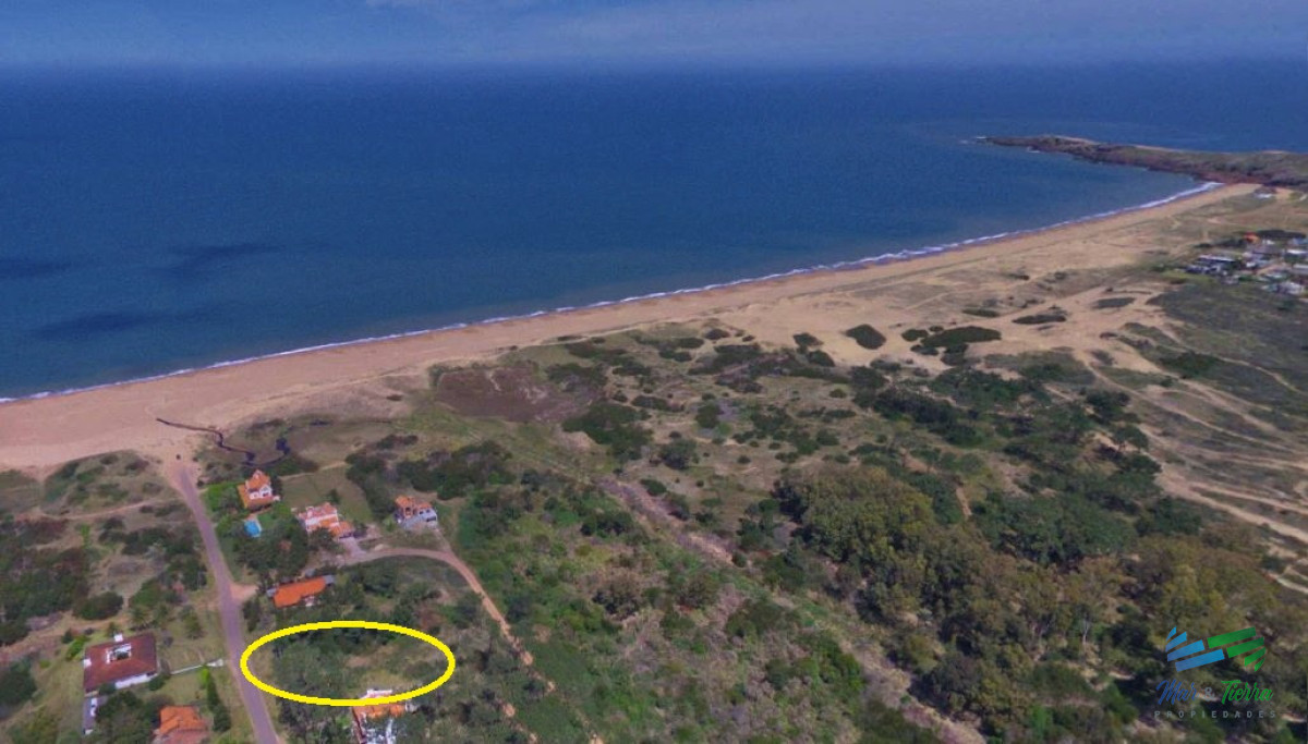 Terreno ID.5670 - Venta de terreno a 50 metros de playa Mansa