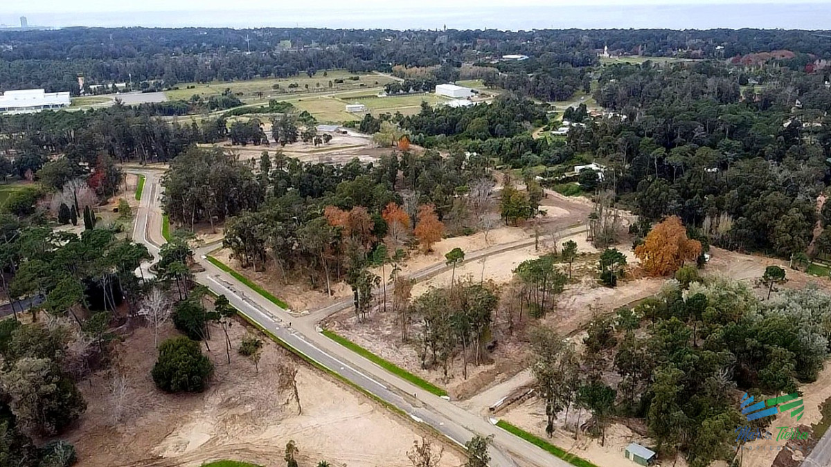 Terreno ID.4728 - Venta de terreno en Barrio La Cañada Punta del Este Maldonado 