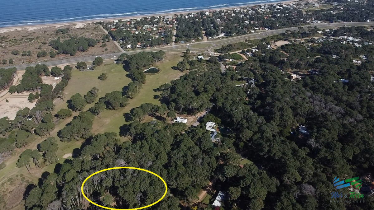 Terreno ID.5339 - Venta de lote en club del lago con superficie de 1300 m2 