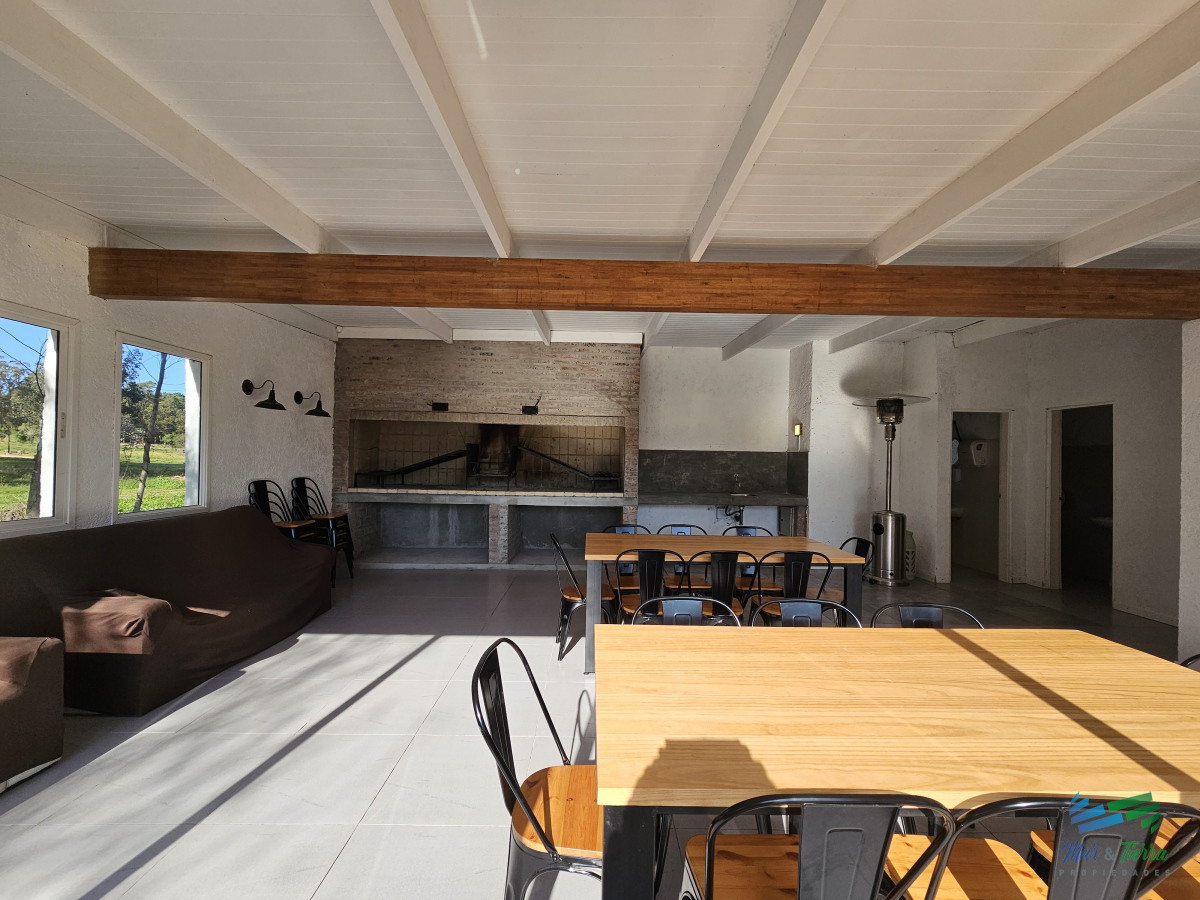 Terreno ID.3304 - Vendo Terreno 1.500 m2 en Barrio Privado Verde Mora, Punta Ballena, Punta del Este.