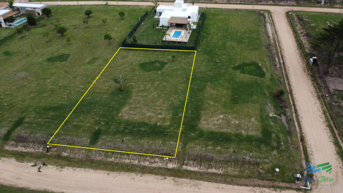 Terreno ID.4681 - Venta de terreno de 1.140 m2 altura parada 44 playa Mansa