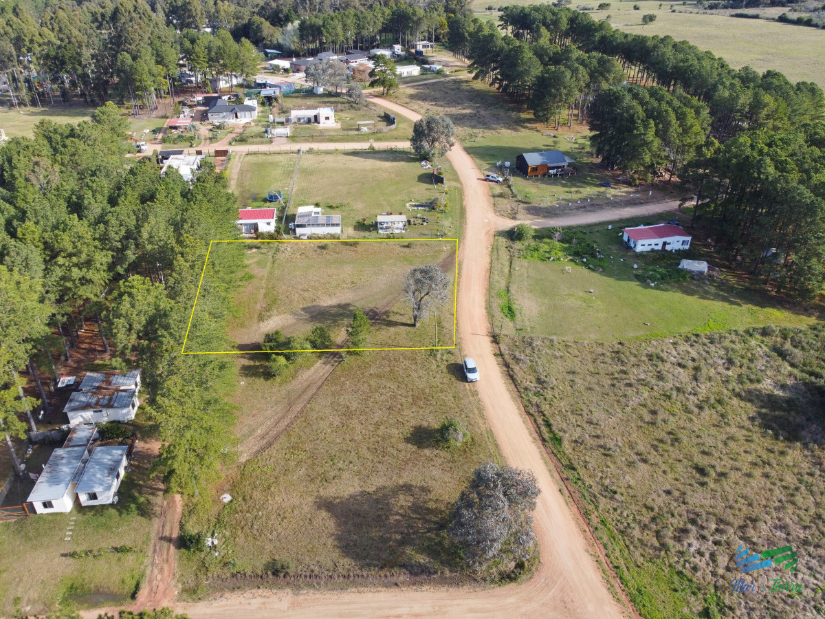 Terreno ID.5450 - Venta de terreno de 1.000 m2 en Chacras del Pinar 