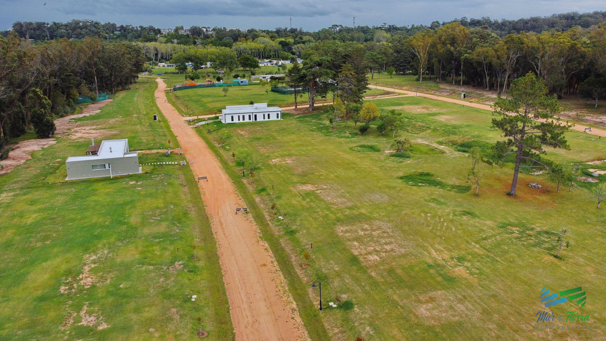 Terreno ID.4681 - Venta de terreno de 1.140 m2 altura parada 44 playa Mansa