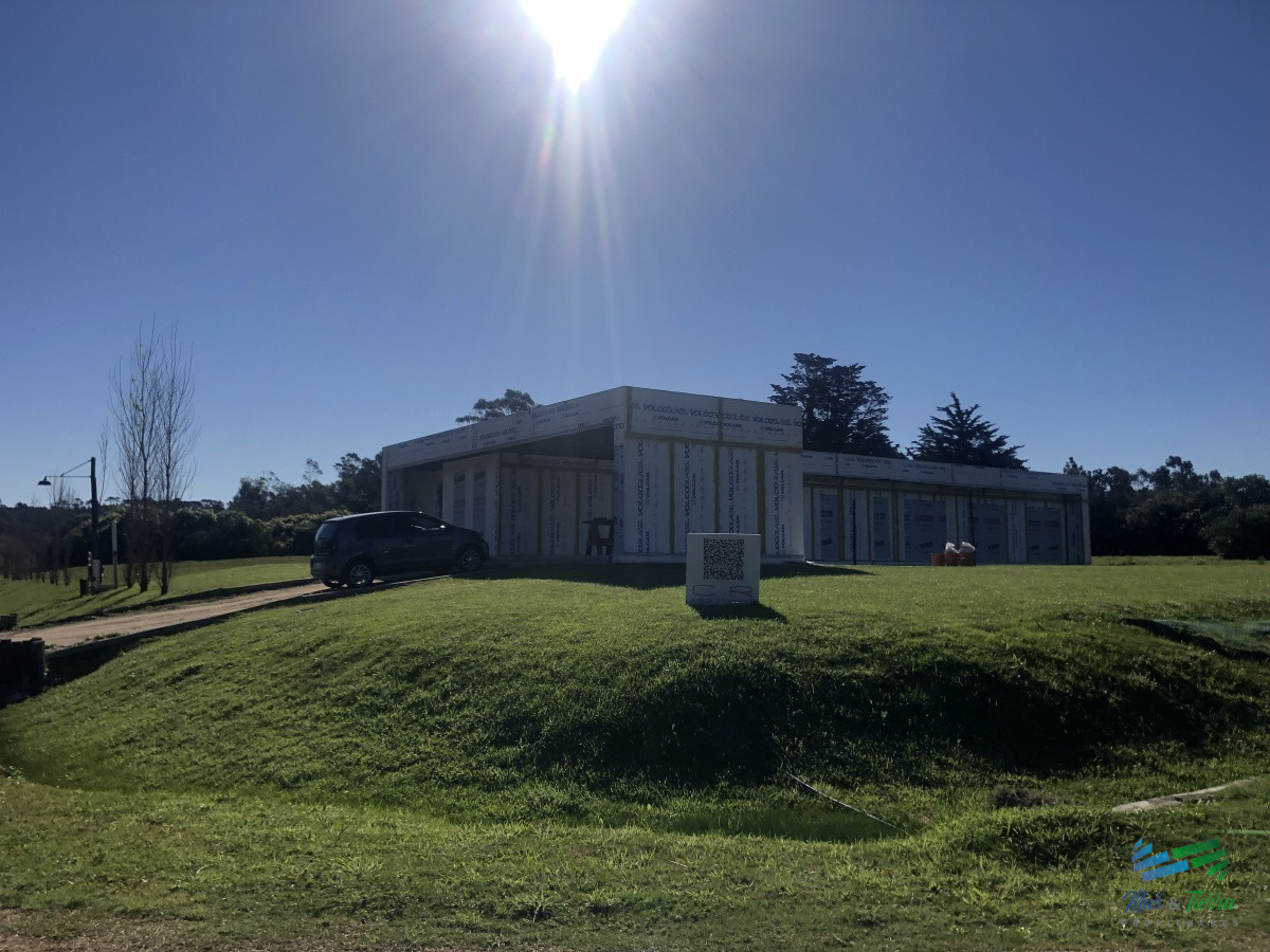 Terreno ID.4002 - Terreno de 2000 m2 en Venta Zona Punta Ballena Barrio Los Tordillos