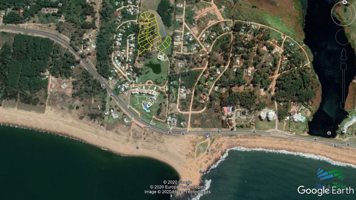 Terreno ID.4020 - Vendo terreno de 1002 m2 en Playa Mansa Punta del Este