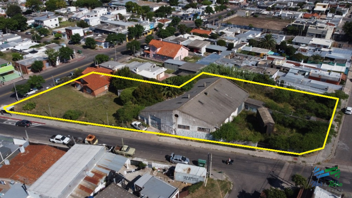 Terreno ID.3788 - Vendo gran terreno sobre avenida proximo al centro de Maldonado
