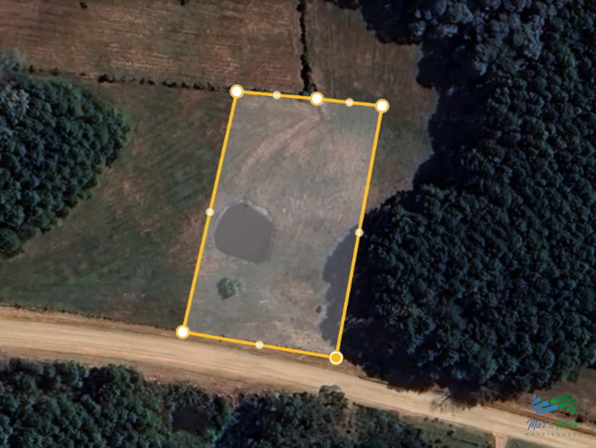 Terreno ID.4365 - Venta de terreno de 4.000 m2 en las Silvias Punta del Este, Laguna del diario