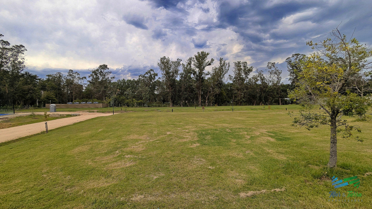 Terreno ID.4683 - Oportunidad terrenos en Barrio Privado La Jacinta playa Mansa Punta del Este Maldonado 