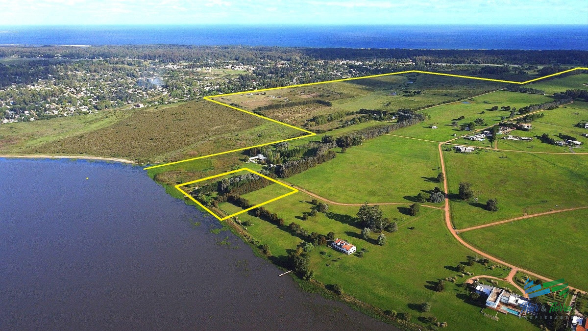 Terreno ID.4256 - Terreno de mas de 5000 m2 con costa de laguna en Laguna de los Cisnes