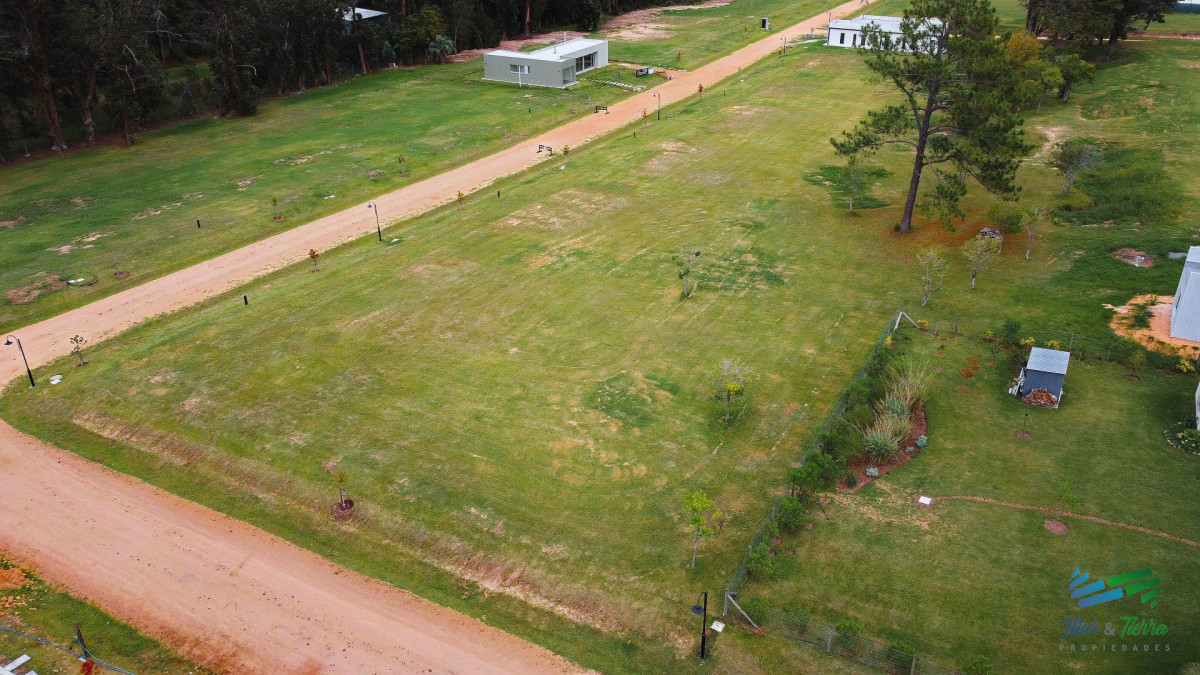 Terreno ID.4683 - Oportunidad terrenos en Barrio Privado La Jacinta playa Mansa Punta del Este Maldonado 