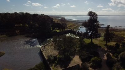 venta de terreno de 1.325 m2 en club del lago