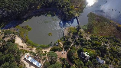 Venta de terreno de 1494 m2 en club del lago Punta Ballena 