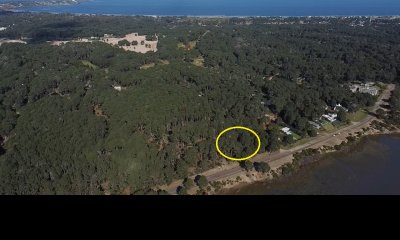 Venta de terreno de mas de 1.700 m2 sobre la laguna del Sauce