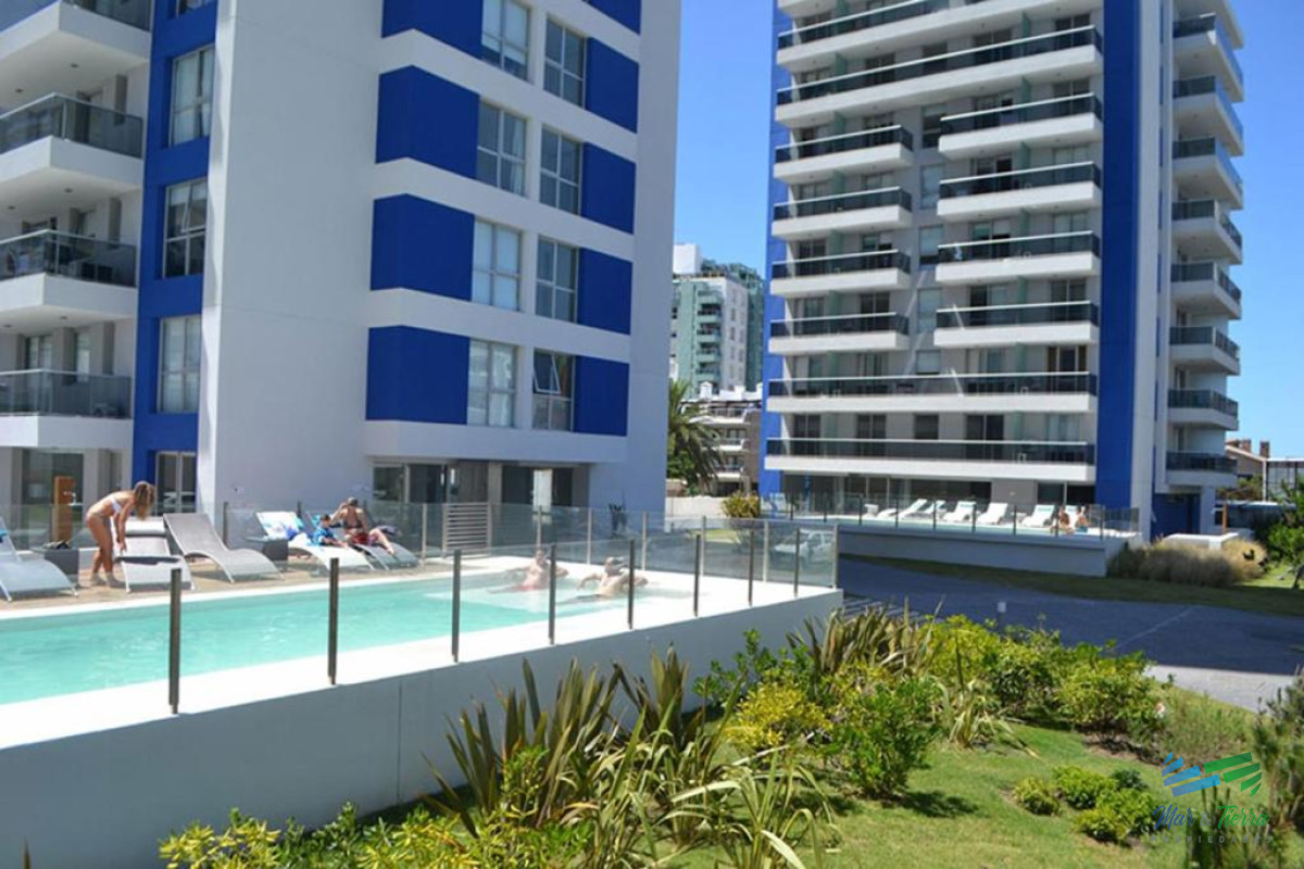 Apartamento ID.4330 - Vendo apartamento 2 dormitorios con servicios en parada 2 Brava, Punta del Este