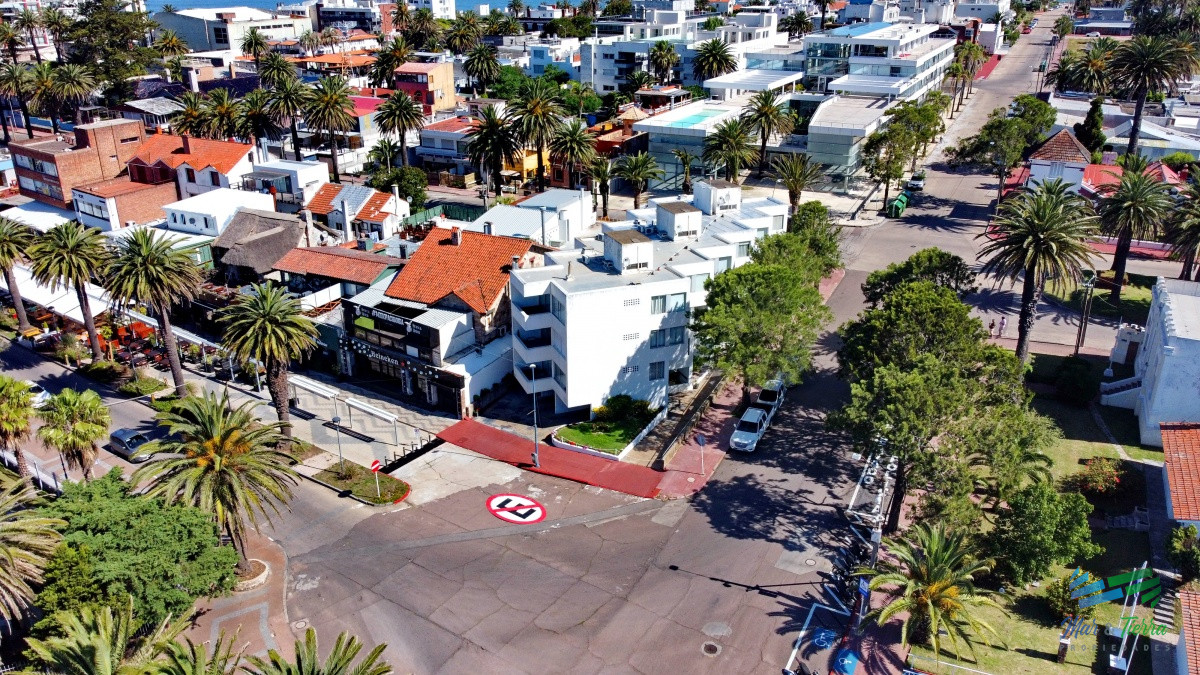 Apartamento ID.4443 - Se alquila apartamento 1 dormitorio con cochera en el puerto de Punta del Este