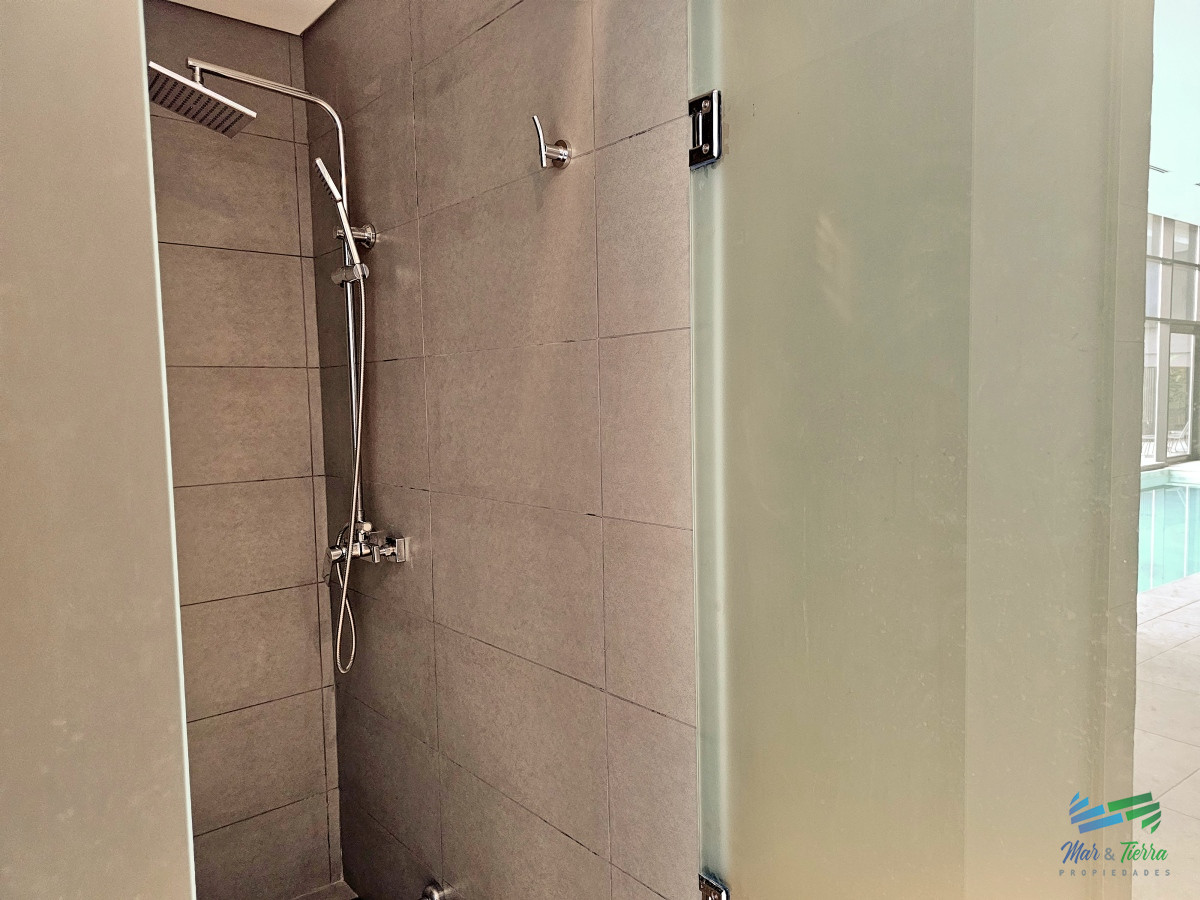 Apartamento ID.4703 - Venta de apartamento 3 dormitorios en complejo Atlántico, Maldonado, Punta del Este.