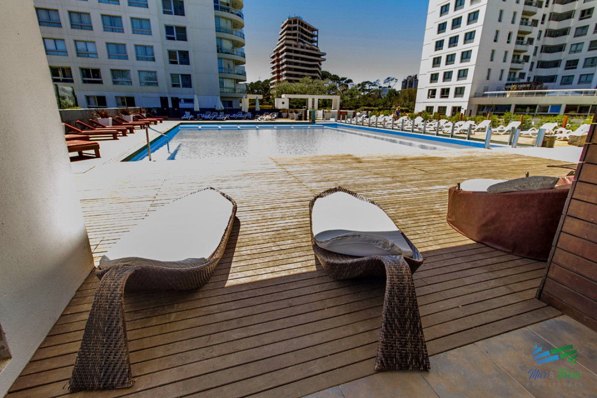 Apartamento ID.368 - Apartamento en Roosevelt, 2 dormitorios, edificio con servicios, temporada 2025 