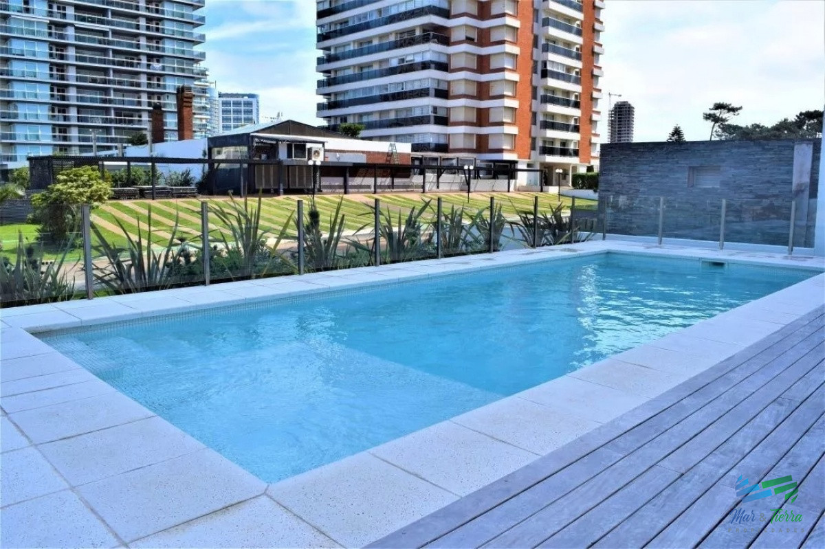 Apartamento ID.4330 - Vendo apartamento 2 dormitorios con servicios en parada 2 Brava, Punta del Este