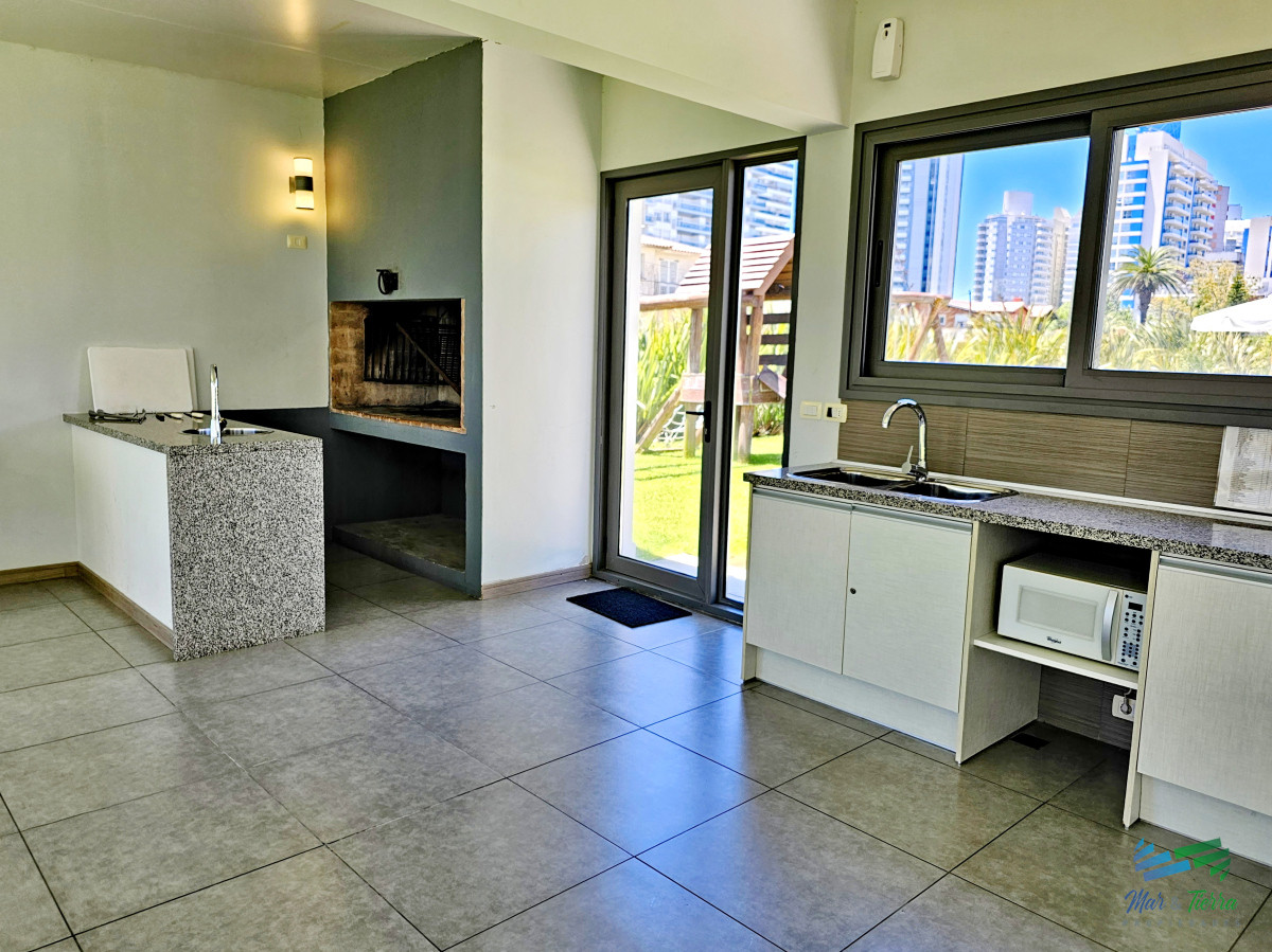 Apartamento ID.4952 - Venta de apartamento 2 dormitorios en Onix Punta del este playa Brava 