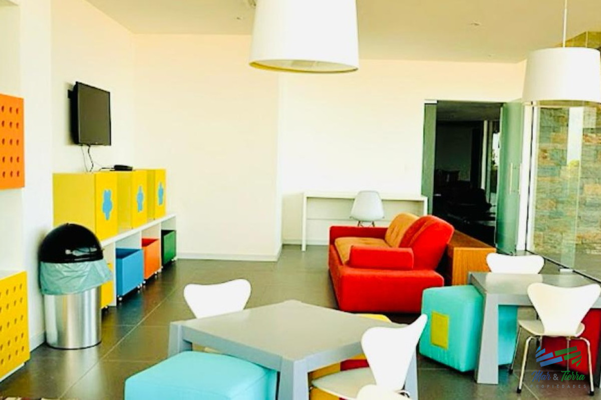 Apartamento ID.5009 - APARTAMENTO DISPONIBLE EN ALQUILER, AMPLIO, LUMINOSO, EN LA PENÍNSULA, PUNTA DEL ESTE.