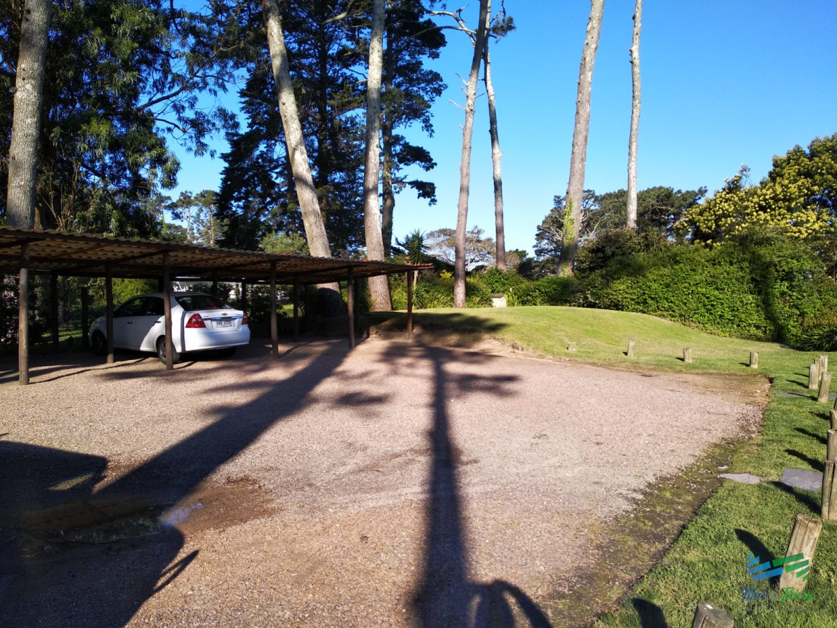 Apartamento ID.2165 - PEDRAGOSA SIERRA (CUADRA DEL FLOREAL ) CÓMODO DUPLEX CON FONDO Y PARRILLERO PROPIO