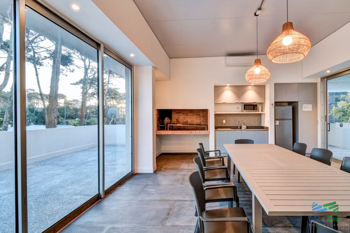 Apartamento ID.5665 - Venta de apartamento un dormitorio sobre Roosevelt con servicios