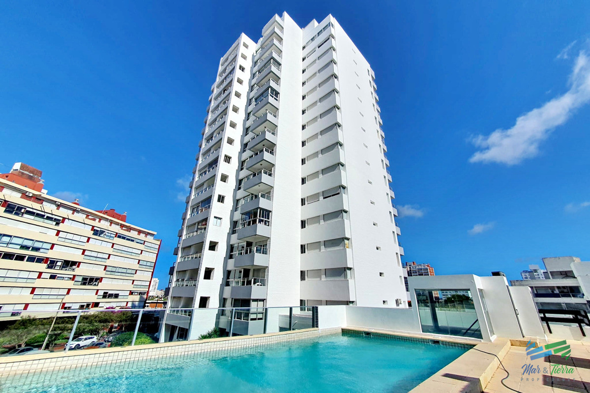 Apartamento ID.5891 - Venta apartamento 2 dormitorios 2 baños en parada 2 playa brava Punta del este 