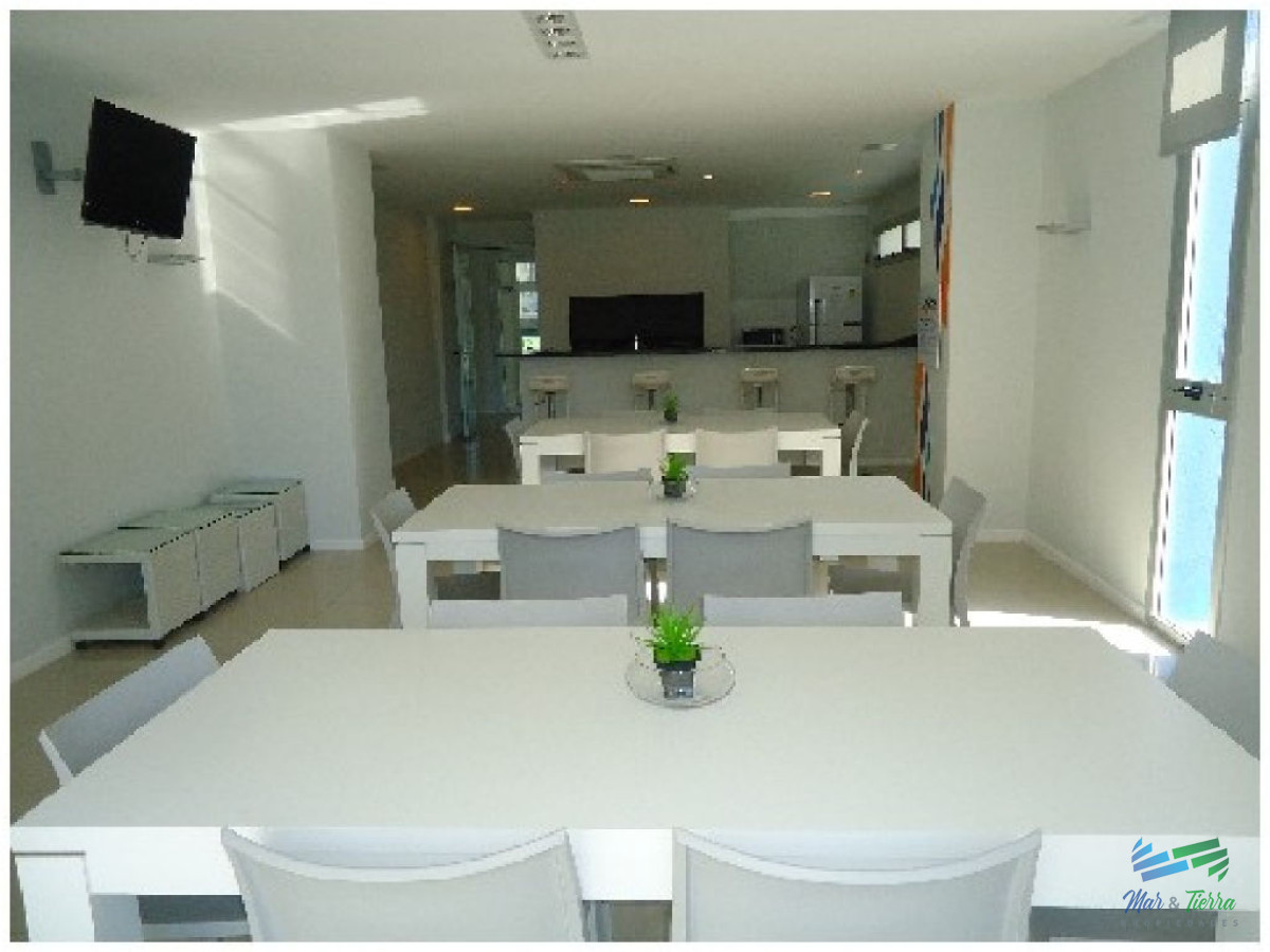 Apartamento ID.4330 - Vendo apartamento 2 dormitorios con servicios en parada 2 Brava, Punta del Este