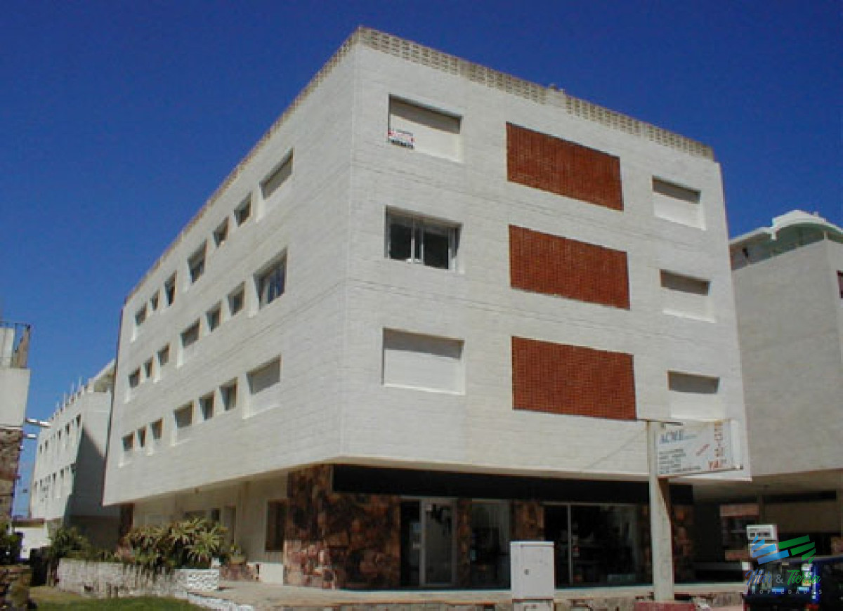 Apartamento ID.16 - ALQUILER DE DEPARTAMENTO EN LA PENÍNSULA, UN DORMITORIO CON SERVICIO DE MUCAMA