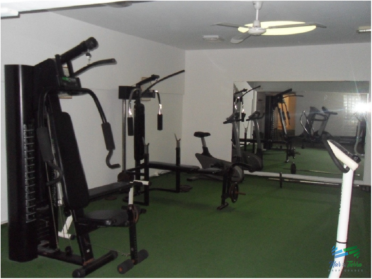 Apartamento ID.1177 - Muy  lindo apartamento ubicado sobre playa brava, cuarto piso,  con ambientes amplios.