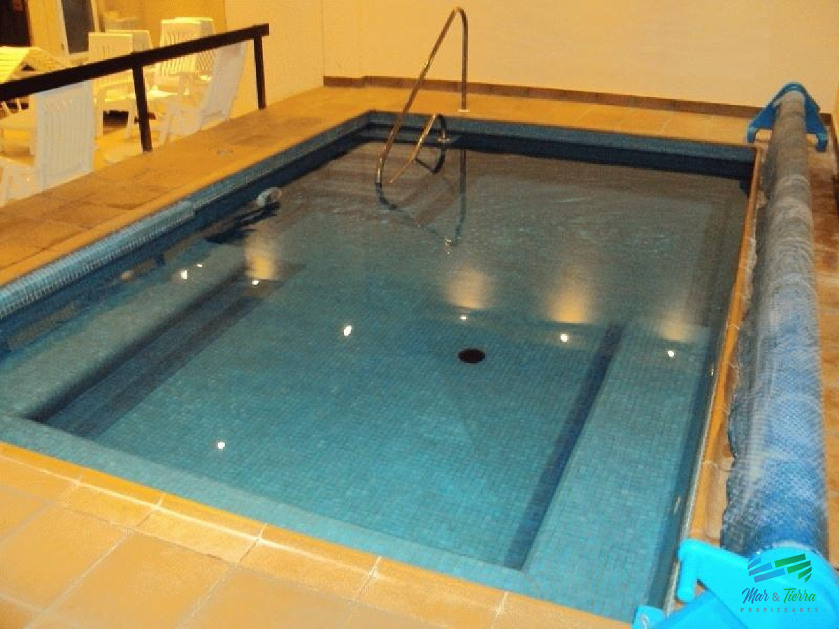 Apartamento ID.1177 - Muy  lindo apartamento ubicado sobre playa brava, cuarto piso,  con ambientes amplios.