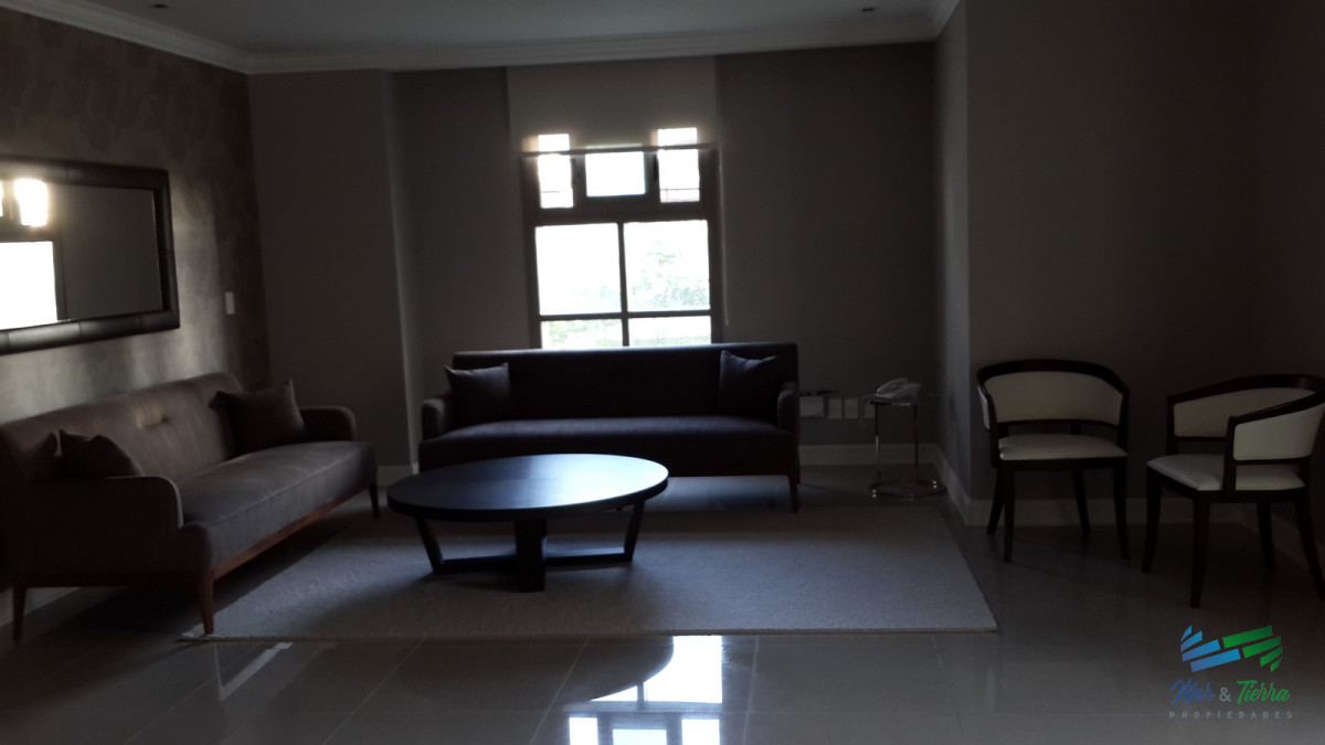 Apartamento ID.1073 - Torre de Categoría, Primera Línea Playa Brava